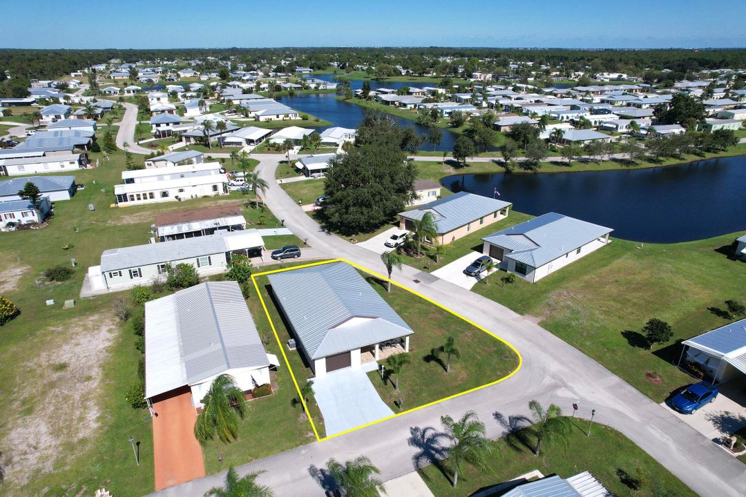 待售: $169,000 (2 贝兹, 2 浴室, 1451 平方英尺)