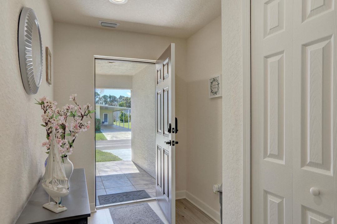 待售: $169,000 (2 贝兹, 2 浴室, 1451 平方英尺)