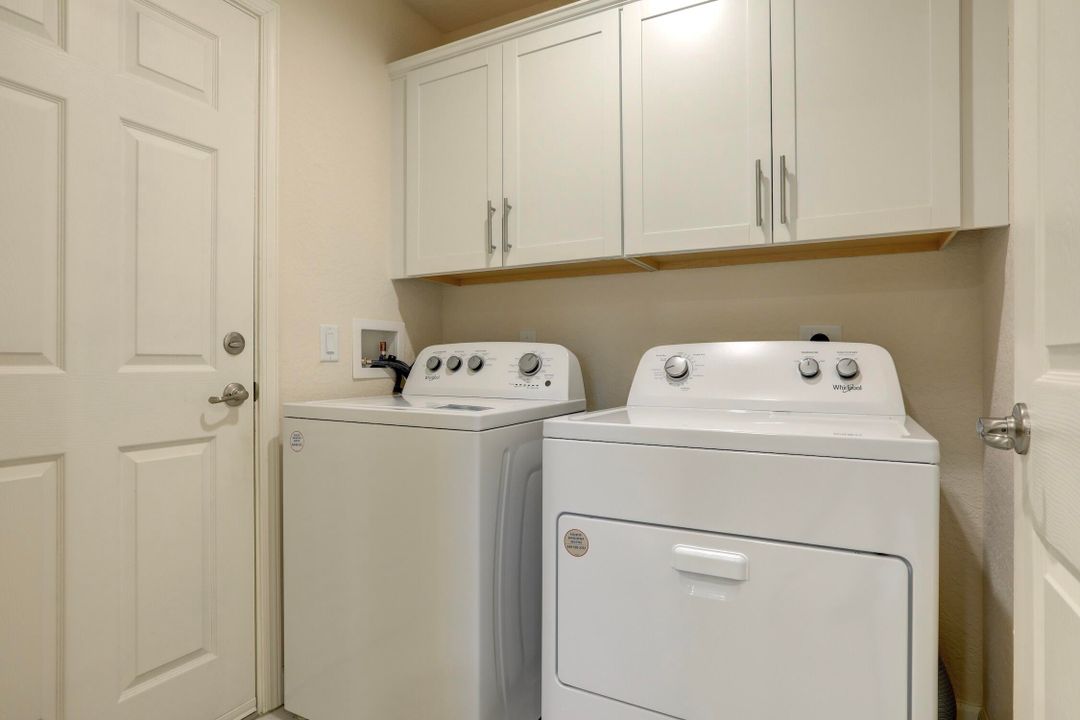 待售: $169,000 (2 贝兹, 2 浴室, 1451 平方英尺)