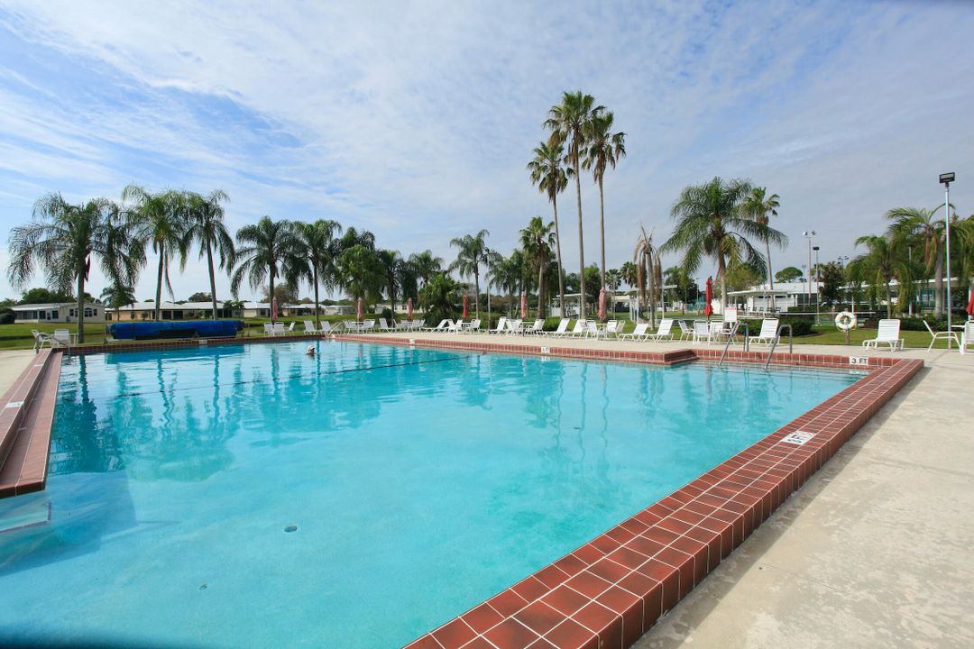 待售: $169,000 (2 贝兹, 2 浴室, 1451 平方英尺)