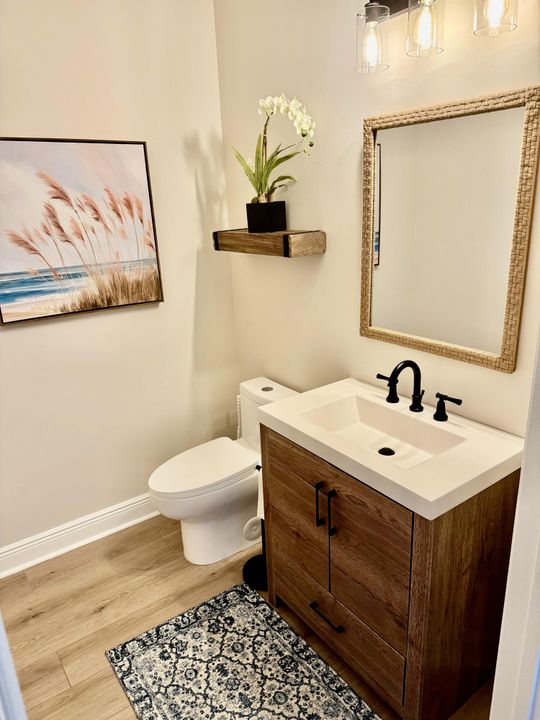 合同活跃: $3,500 (3 贝兹, 2 浴室, 2278 平方英尺)