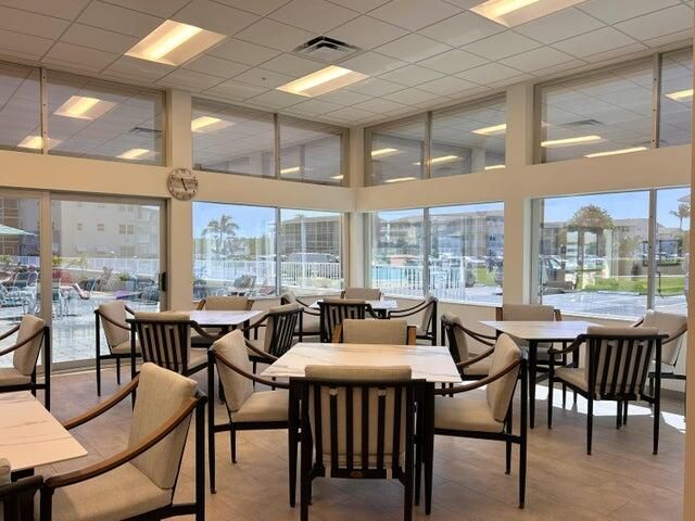 For Sale: $144,900 (1 beds, 1 baths, 705 Square Feet)