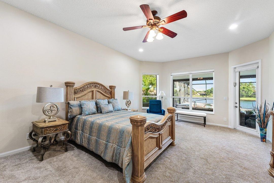 Под контрактом: $830,000 (5 спален, 3 ванн, 2980 Квадратных фут)