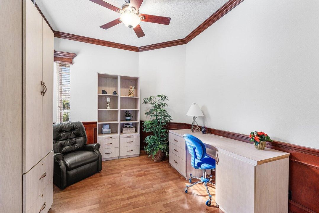 Под контрактом: $830,000 (5 спален, 3 ванн, 2980 Квадратных фут)