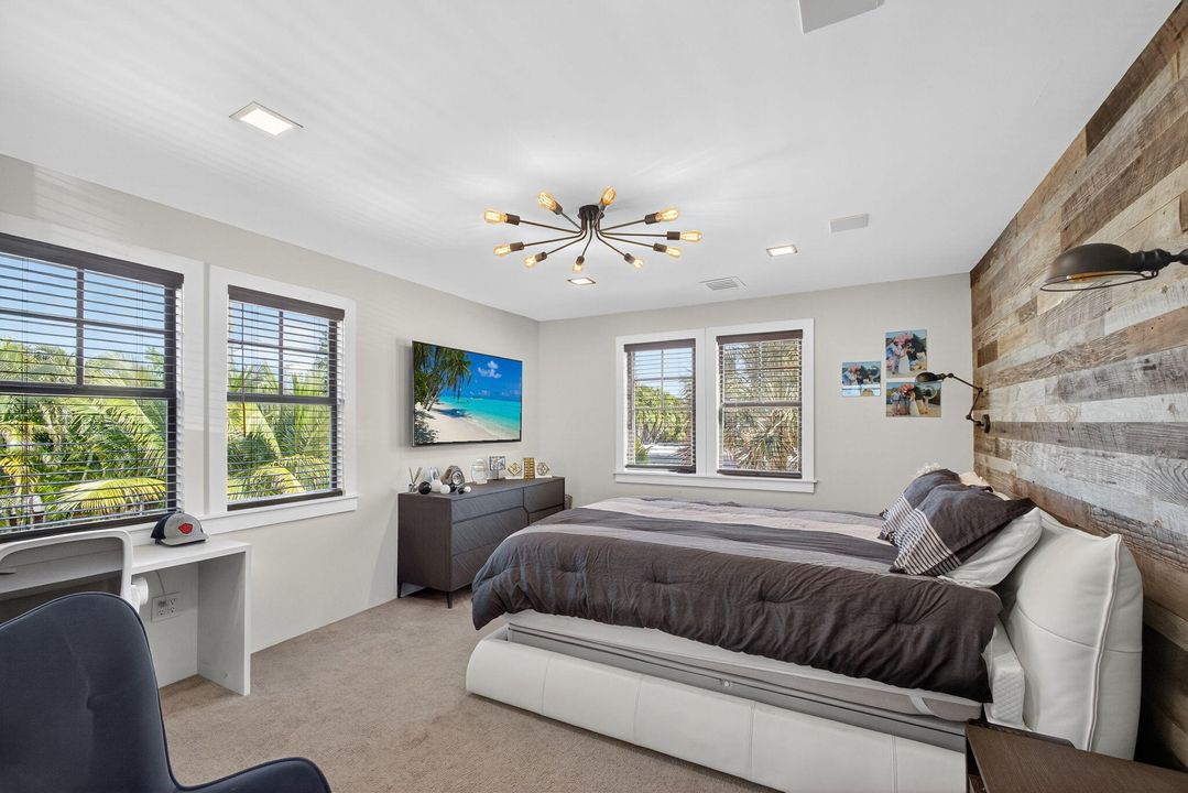 待售: $1,395,000 (4 贝兹, 2 浴室, 1809 平方英尺)