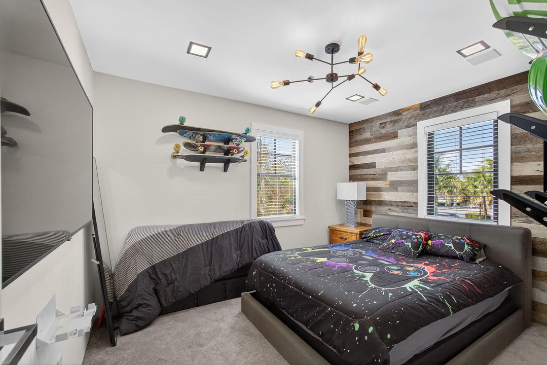 待售: $1,395,000 (4 贝兹, 2 浴室, 1809 平方英尺)