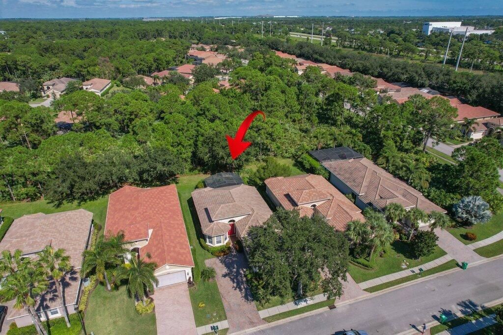 For Sale: $449,900 (3 beds, 2 baths, 1789 Square Feet)