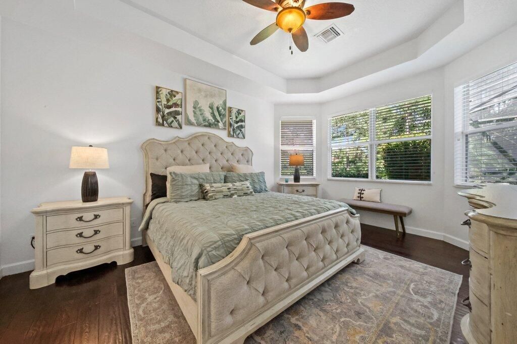 For Sale: $449,900 (3 beds, 2 baths, 1789 Square Feet)