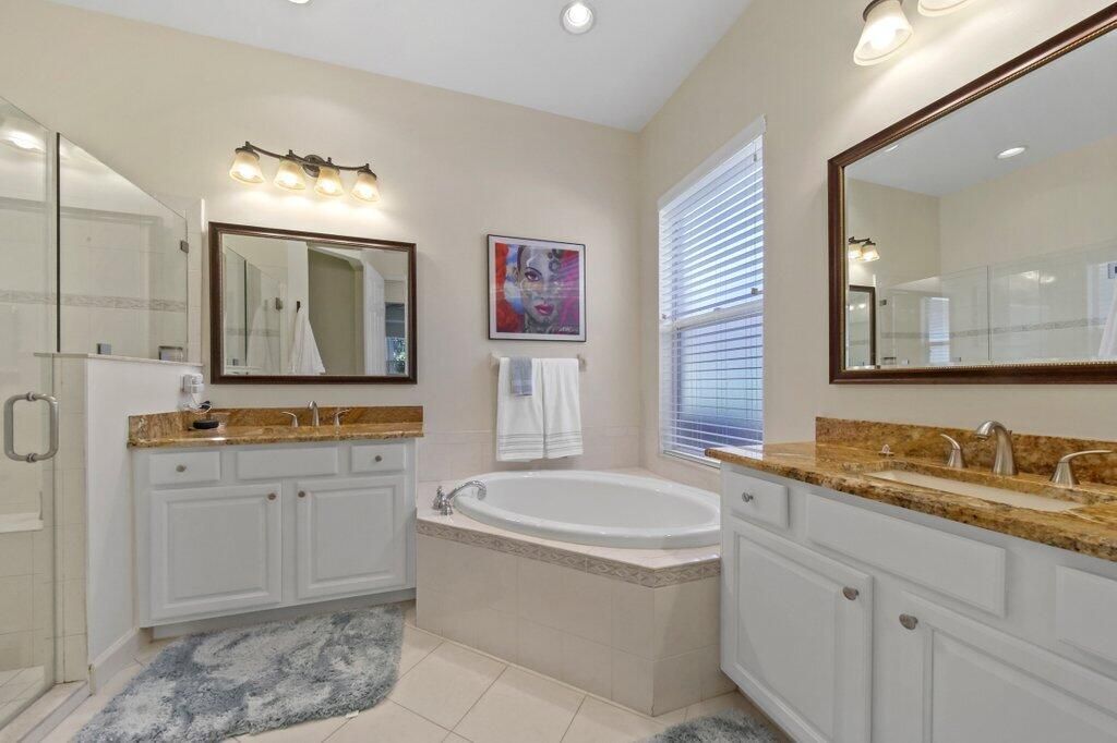 For Sale: $449,900 (3 beds, 2 baths, 1789 Square Feet)