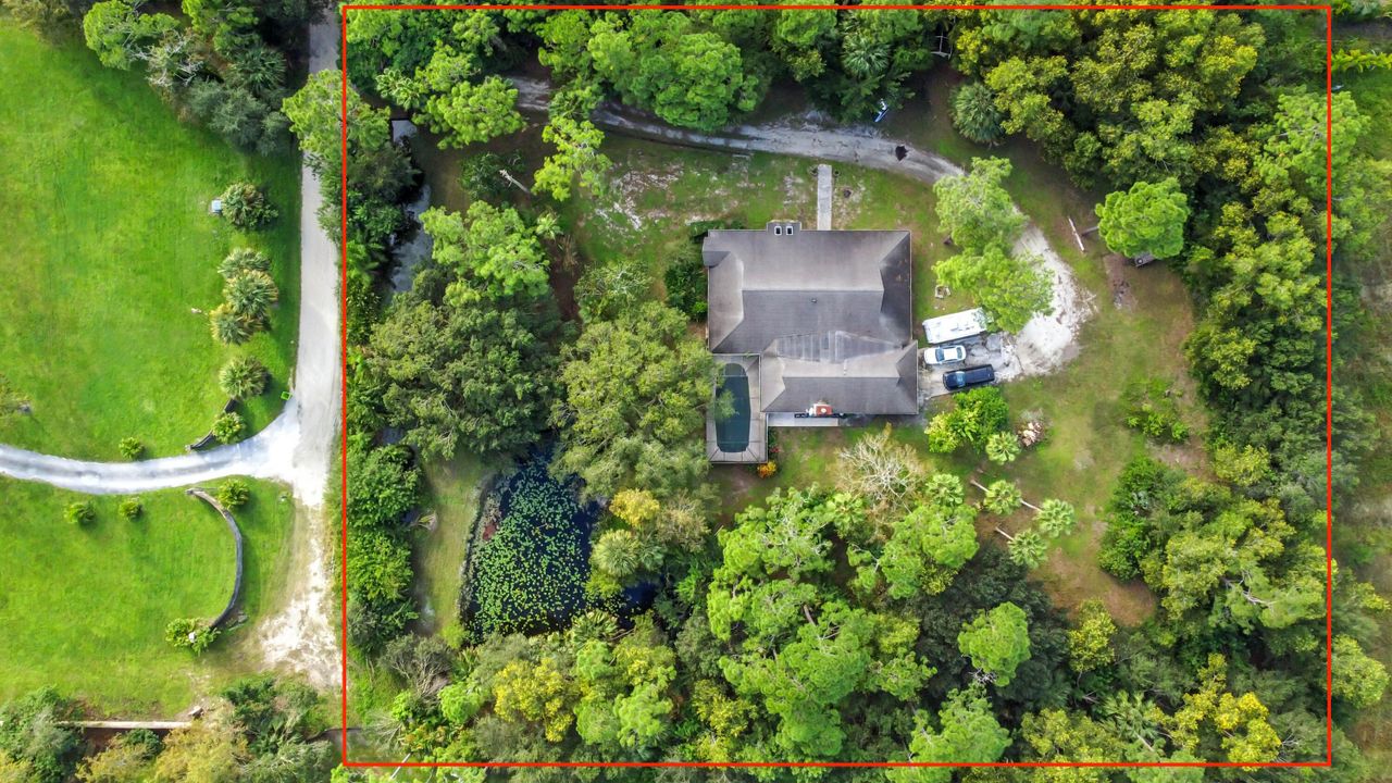 For Sale: $725,000 (3 beds, 2 baths, 2095 Square Feet)