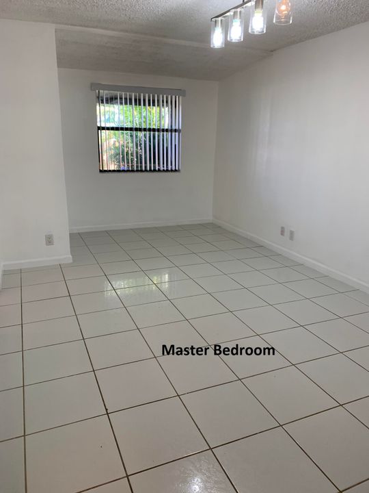 For Rent: $2,000 (2 beds, 1 baths, 841 Square Feet)