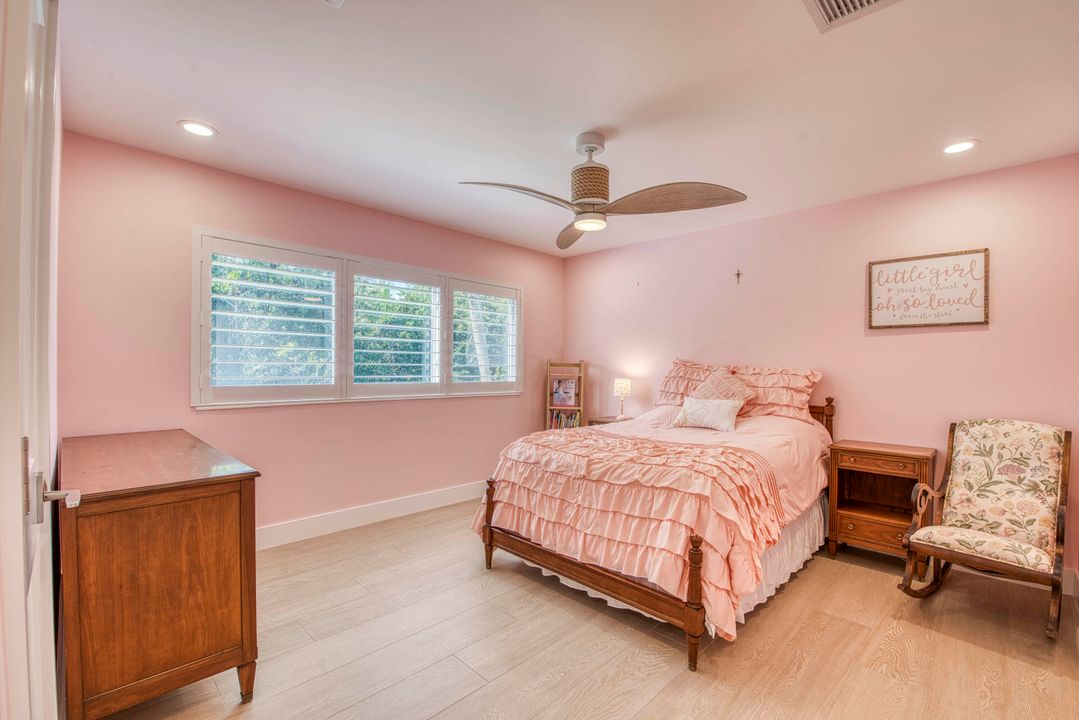 Active With Contract: $1,999,999 (5 beds, 3 baths, 3378 Square Feet)