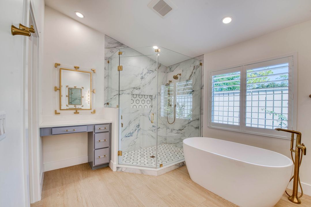 Active With Contract: $1,999,999 (5 beds, 3 baths, 3378 Square Feet)