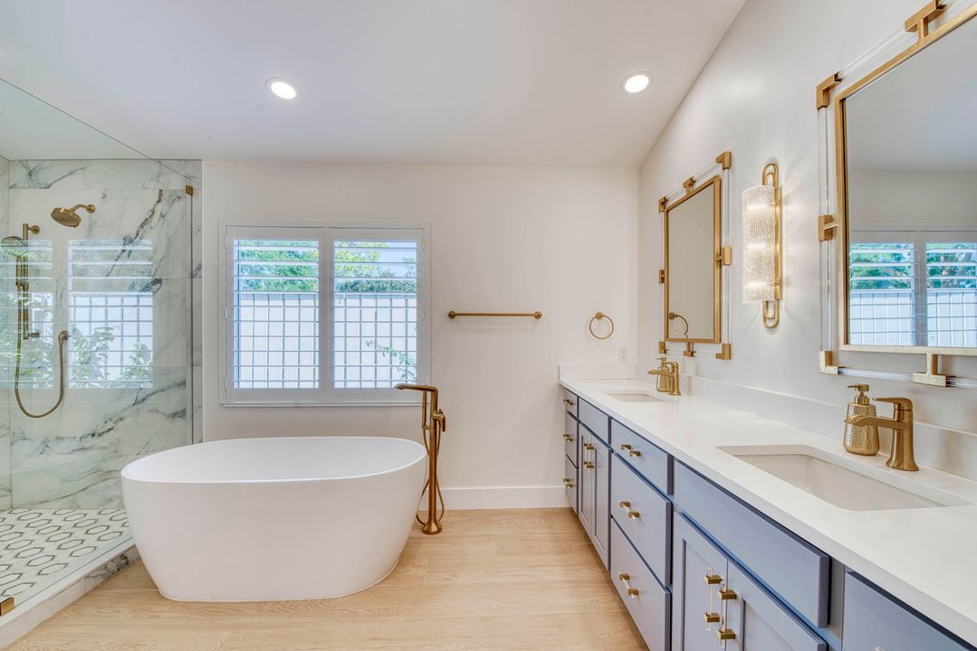 Active With Contract: $1,999,999 (5 beds, 3 baths, 3378 Square Feet)