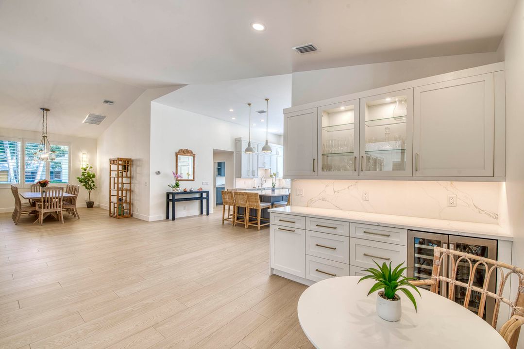 Active With Contract: $1,999,999 (5 beds, 3 baths, 3378 Square Feet)