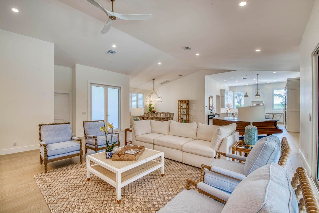 Active With Contract: $1,999,999 (5 beds, 3 baths, 3378 Square Feet)