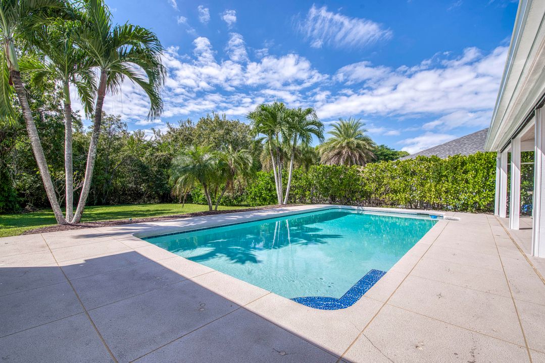 Active With Contract: $1,999,999 (5 beds, 3 baths, 3378 Square Feet)