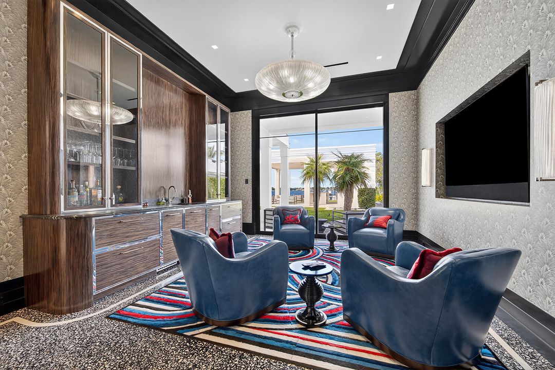 For Sale: $15,200,000 (6 beds, 6 baths, 7046 Square Feet)