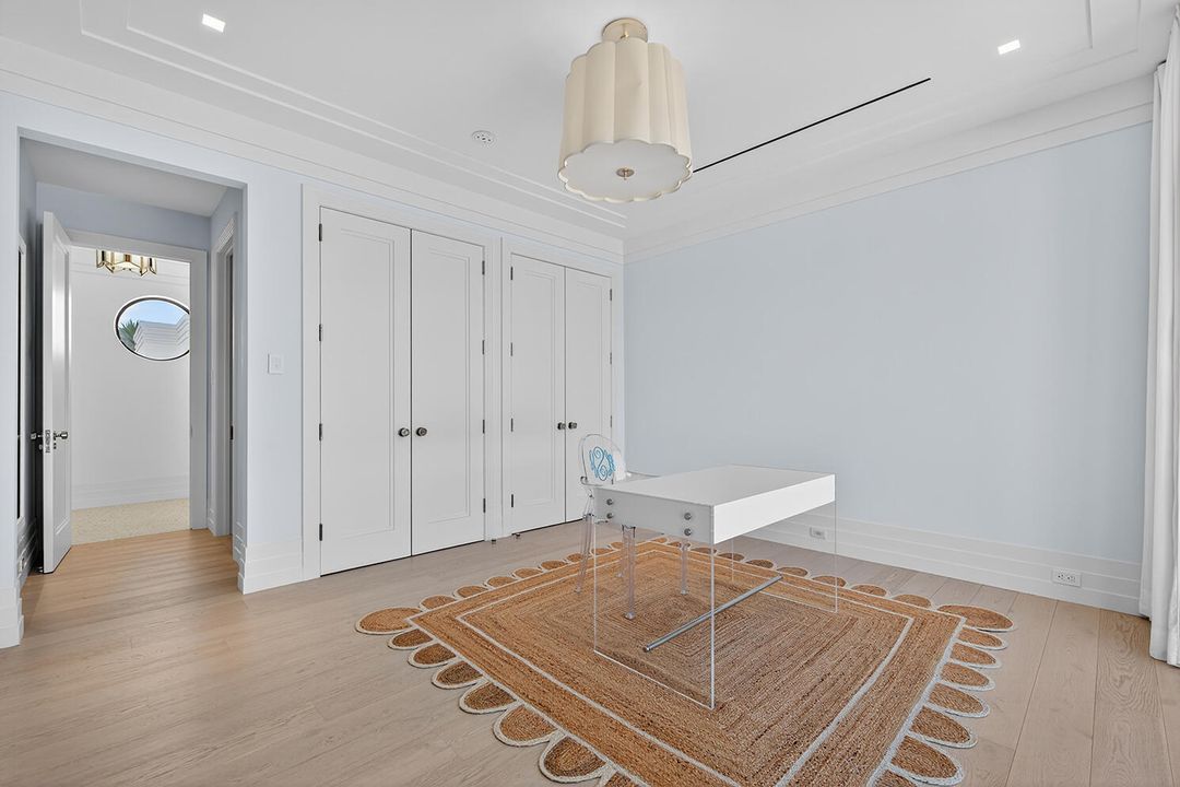 For Sale: $15,200,000 (6 beds, 6 baths, 7046 Square Feet)