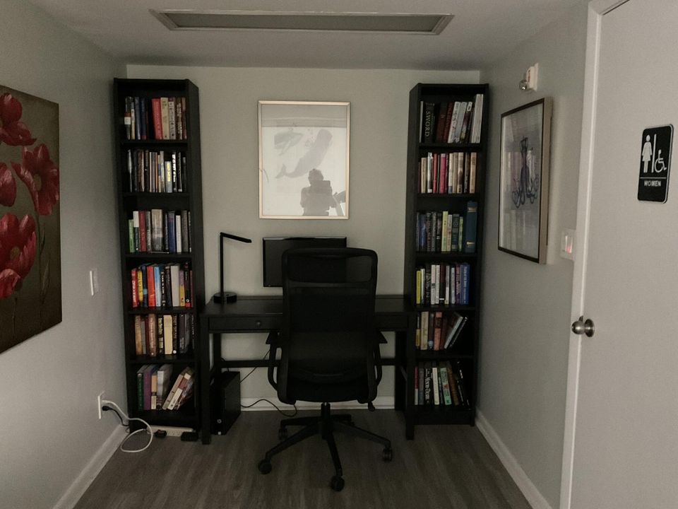 For Rent: $2,200 (2 beds, 2 baths, 1294 Square Feet)