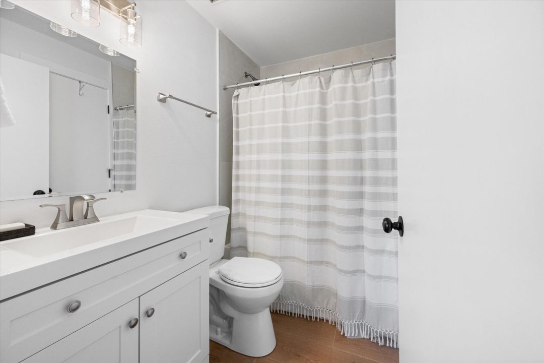 На продажу: $469,000 (3 спален, 2 ванн, 1400 Квадратных фут)