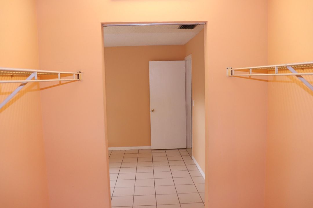 Под контрактом: $2,600 (3 спален, 2 ванн, 1253 Квадратных фут)