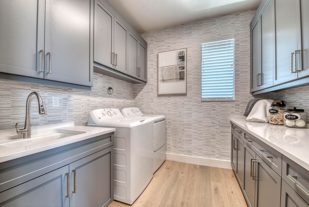 For Sale: $1,452,900 (5 beds, 7 baths, 4267 Square Feet)