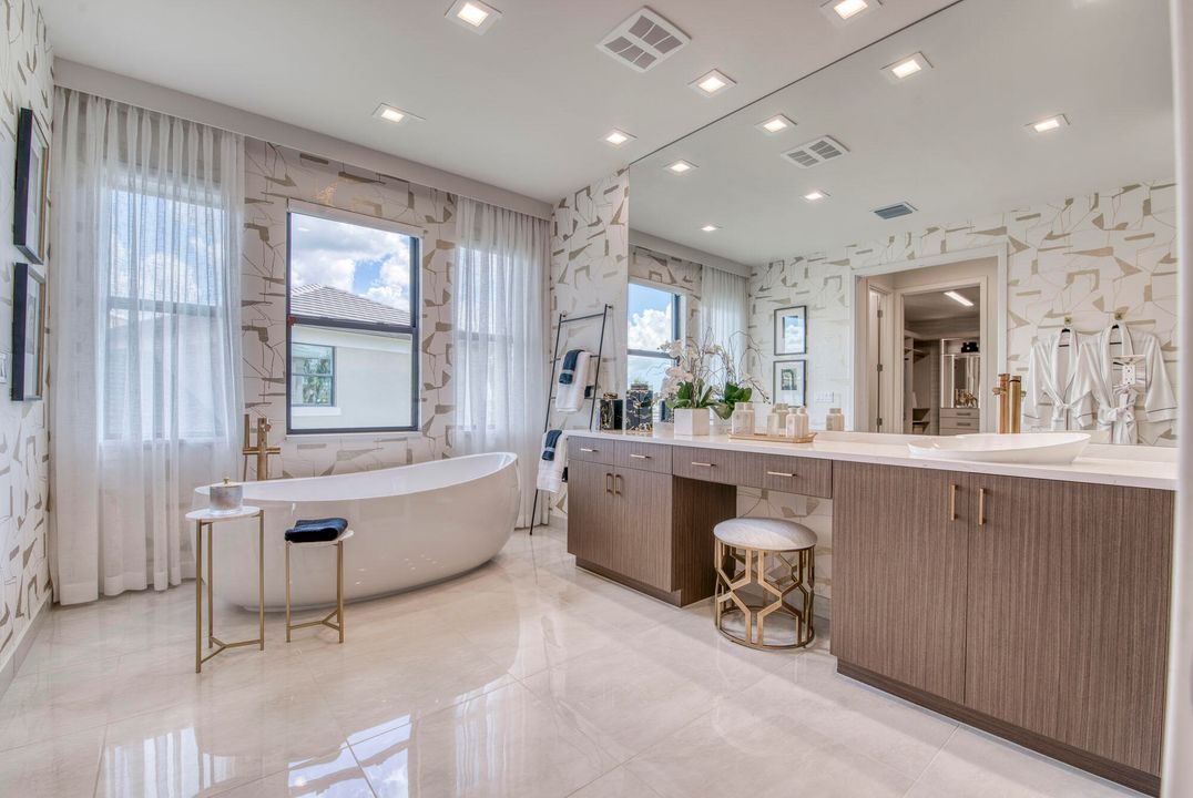 For Sale: $1,452,900 (5 beds, 7 baths, 4267 Square Feet)