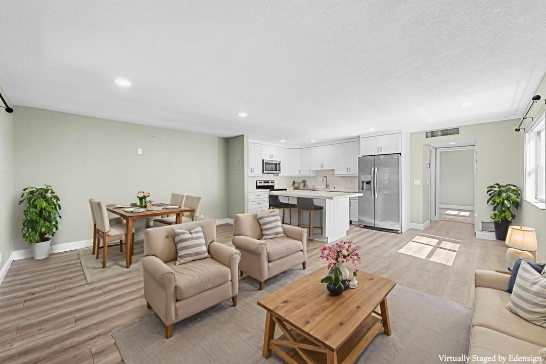 For Sale: $109,900 (1 beds, 1 baths, 720 Square Feet)