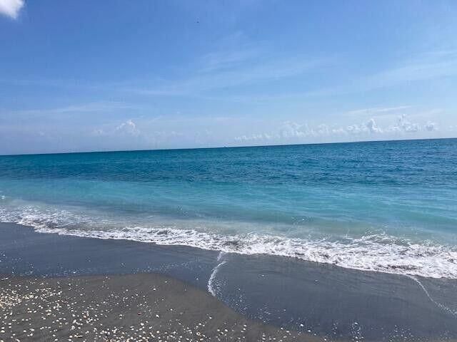 待售: $295,000 (2 贝兹, 2 浴室, 1178 平方英尺)