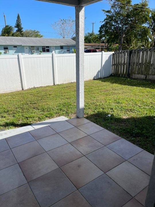 For Rent: $2,000 (2 beds, 2 baths, 960 Square Feet)