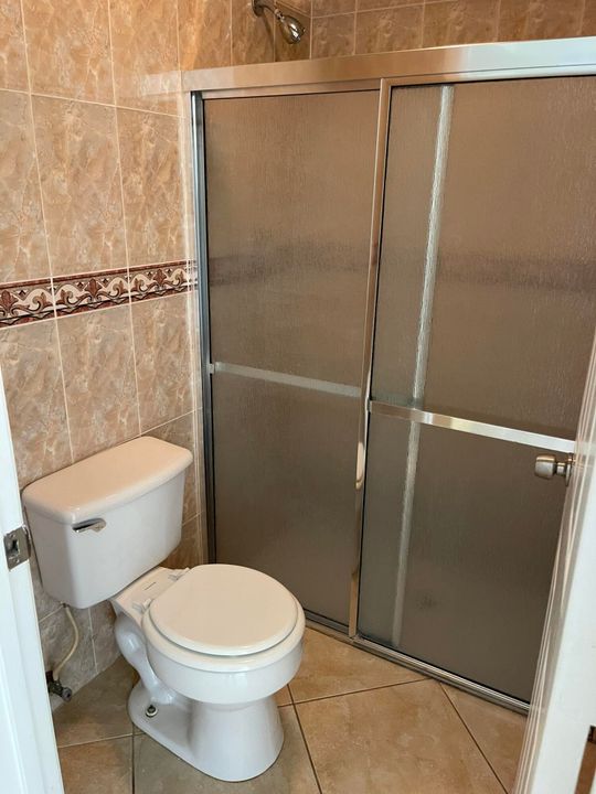 For Rent: $2,000 (2 beds, 2 baths, 960 Square Feet)