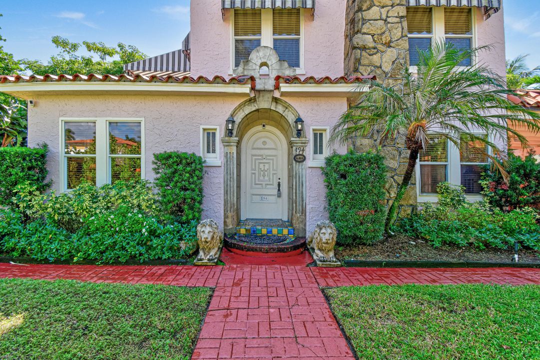 出租: $7,500 (3 贝兹, 2 浴室, 2646 平方英尺)