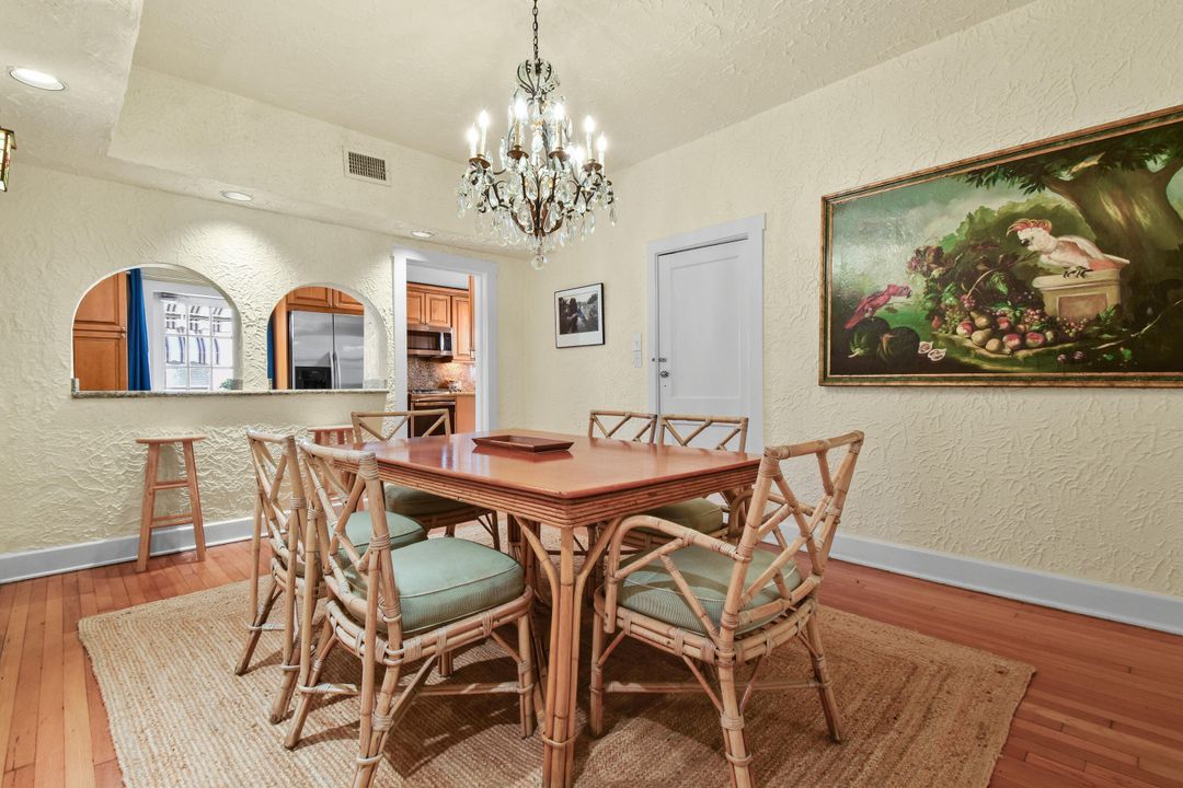 出租: $7,500 (3 贝兹, 2 浴室, 2646 平方英尺)