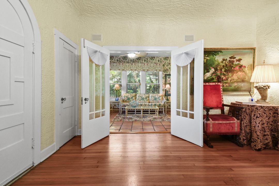 出租: $7,500 (3 贝兹, 2 浴室, 2646 平方英尺)