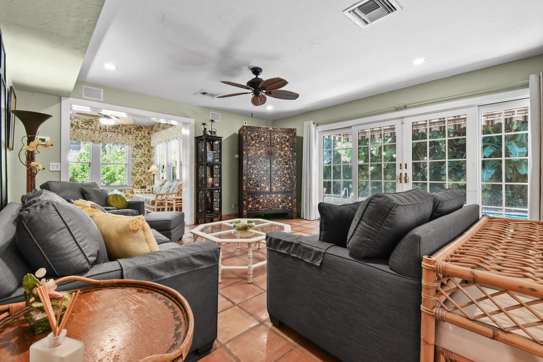 出租: $7,500 (3 贝兹, 2 浴室, 2646 平方英尺)