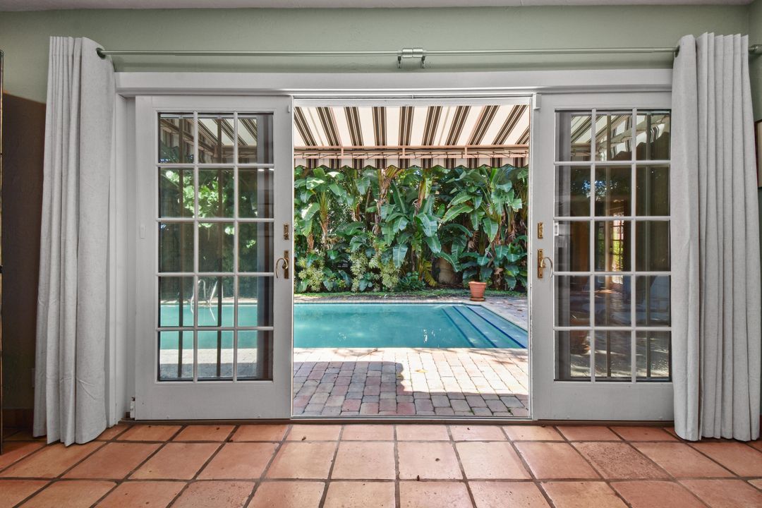 出租: $7,500 (3 贝兹, 2 浴室, 2646 平方英尺)