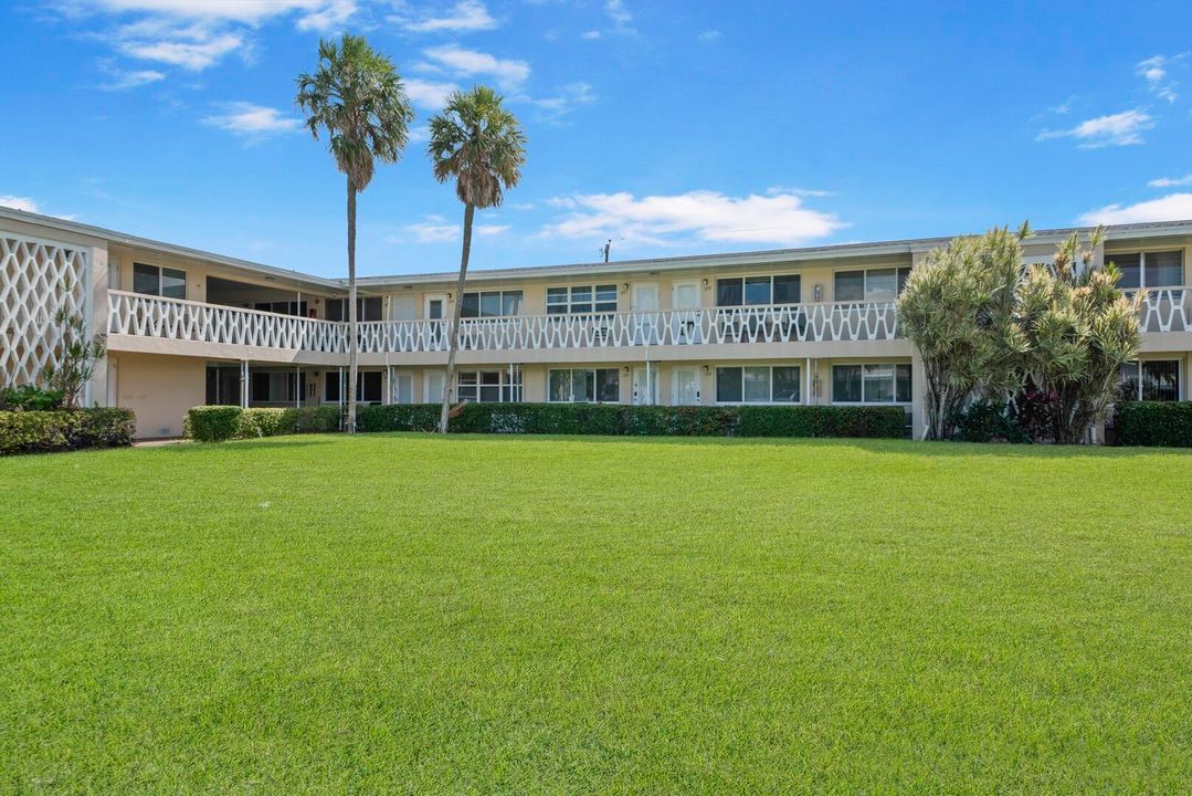 待售: $219,900 (1 贝兹, 1 浴室, 795 平方英尺)