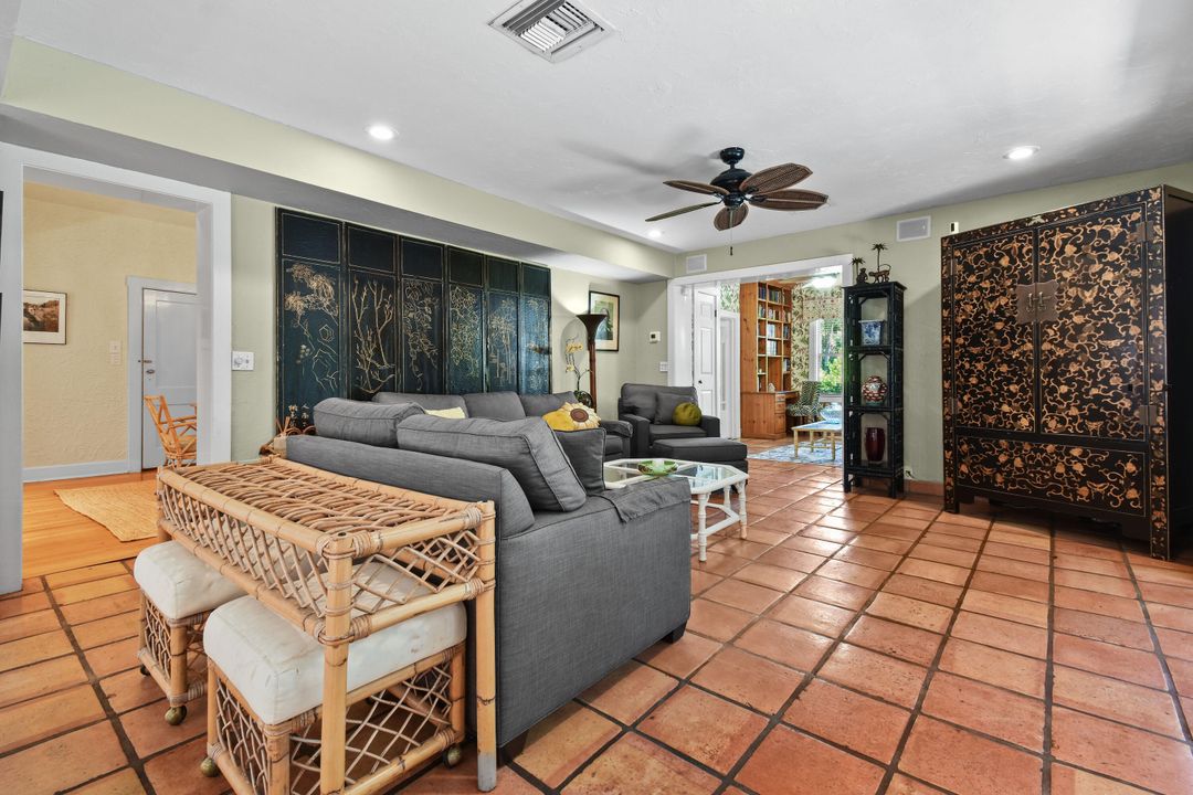 出租: $7,500 (3 贝兹, 2 浴室, 2646 平方英尺)