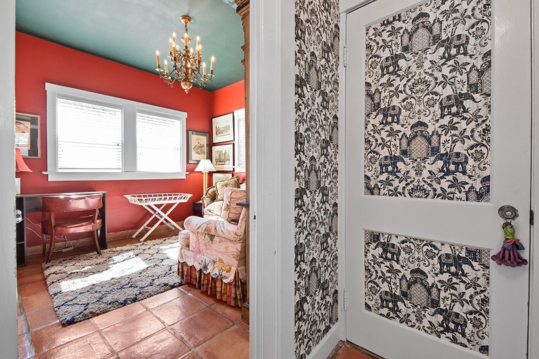 出租: $7,500 (3 贝兹, 2 浴室, 2646 平方英尺)