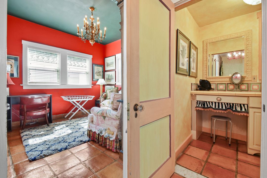 出租: $7,500 (3 贝兹, 2 浴室, 2646 平方英尺)