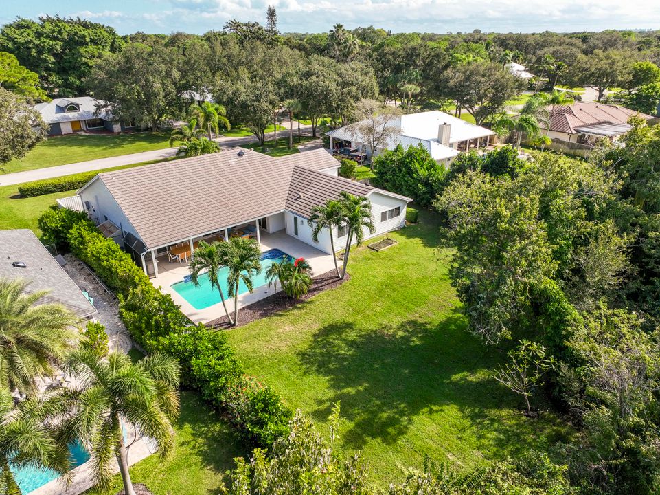 Active With Contract: $1,999,999 (5 beds, 3 baths, 3378 Square Feet)