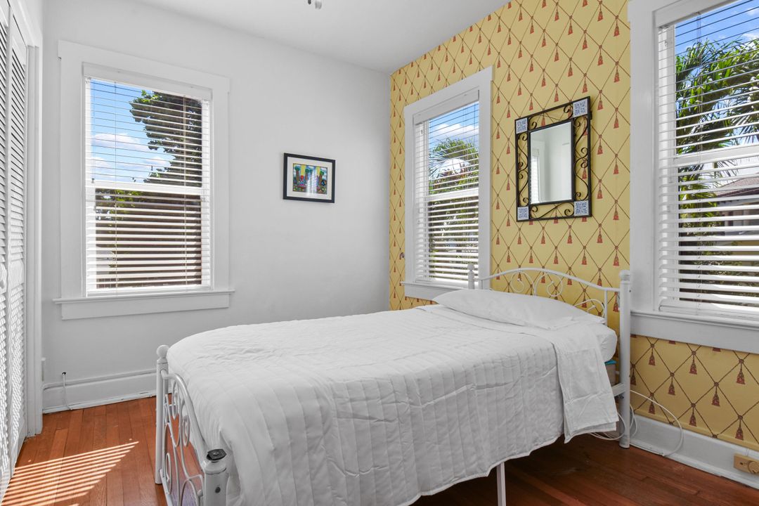 出租: $7,500 (3 贝兹, 2 浴室, 2646 平方英尺)