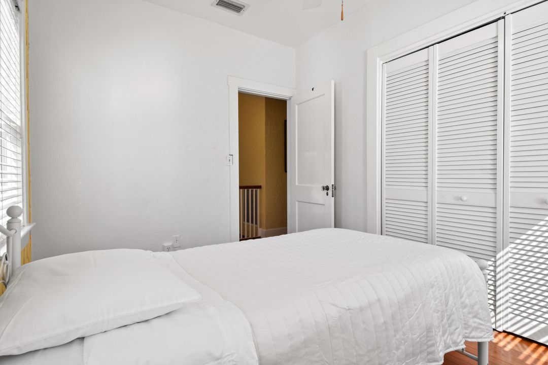 出租: $7,500 (3 贝兹, 2 浴室, 2646 平方英尺)