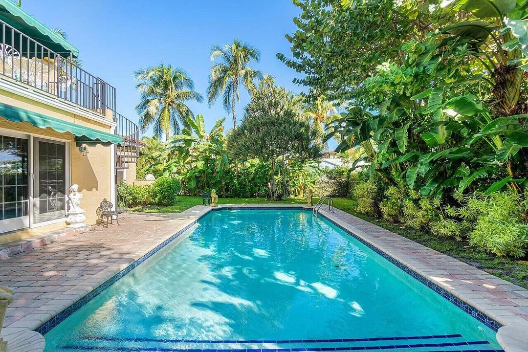 出租: $7,500 (3 贝兹, 2 浴室, 2646 平方英尺)