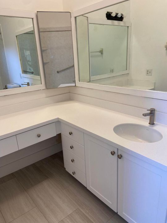 Active With Contract: $2,400 (3 beds, 2 baths, 1217 Square Feet)