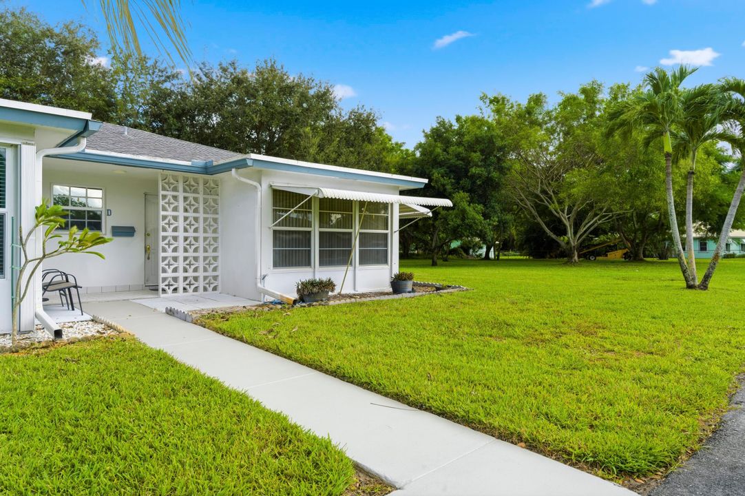 出租: $2,300 (2 贝兹, 2 浴室, 1080 平方英尺)