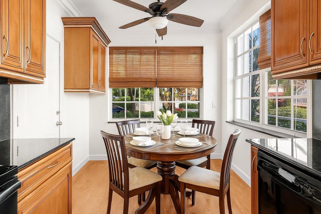 待售: $675,000 (3 贝兹, 2 浴室, 1518 平方英尺)