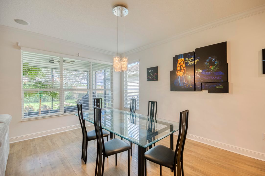 待售: $419,900 (3 贝兹, 2 浴室, 1992 平方英尺)