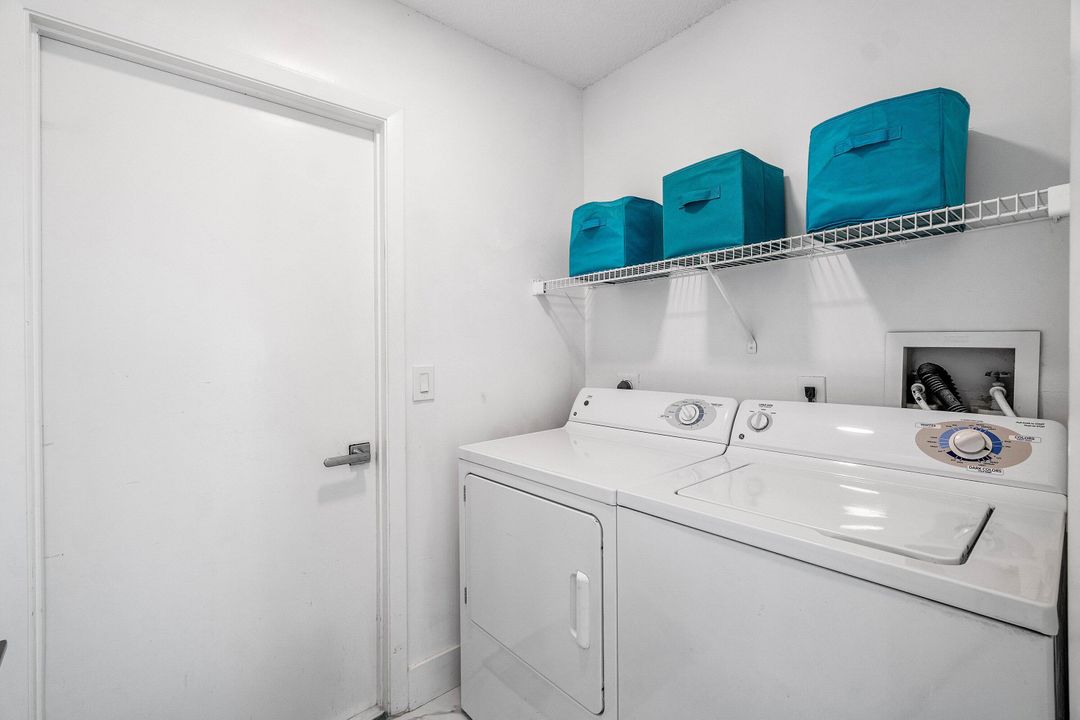 Activo con contrato: $578,000 (2 camas, 2 baños, 2356 Pies cuadrados)